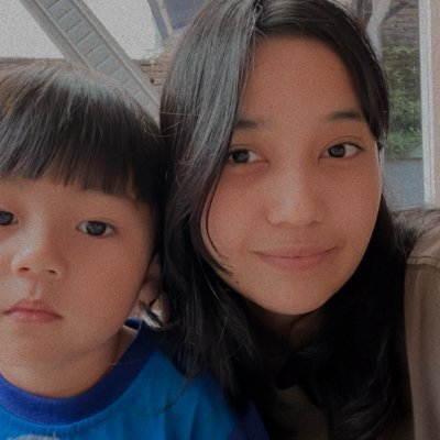 andifza's profile picture. In the greyside, sometimes yellow.