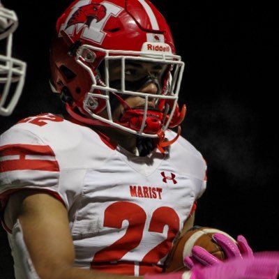 Marist ‘24 Football, St. Thomas commit | 6'1 205 lbs Running back|NCAA ID# 2301757758| 3.97 GPA | (708) 986- 6127 | coy.marc@marist.net