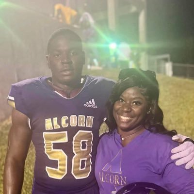 Walking in My Faith… tylertyler643@yahoo.com #LCR💜 https://t.co/RQnzC4odsT 👈🏿Highlight tape