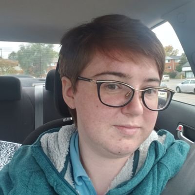 GreenEyedGemz's profile picture. 