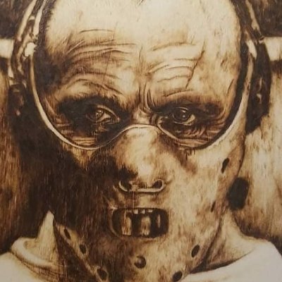 PHDLecter's profile picture. Cuando el zorro escucha gritar a la liebre siempre llega corriendo, pero no para ayudarla.