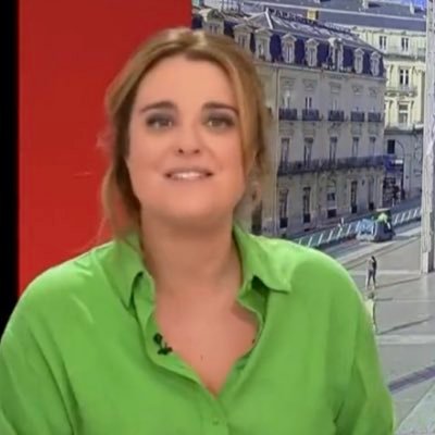 Journaliste politique @publicsenat, Présentatrice de 