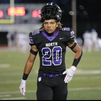 UWW commit 💜 c/o 24’•5’11•200lbs•DGN Football/Baseball•WSC All Conference•RB/S•Email: noahbattle22@gmail.com •Phone#: 331-903-2656