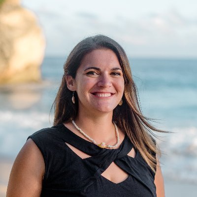 I train entrepreneurs how to create more Passive Income, Time Freedom & Joy in their businesses and their lives!
FOR THE BEST STUFF, GO TO: https://t.co/Xf2SqKZkjb
