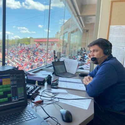 Host of #Illini Gameday, SportsTalk on @wdws1400 | Play-by-play for @IlliniBaseball, @IlliniAthletics, and @BigTenPlus | Opinions are my own. | Romans 5:8