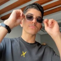 اة ظظظ (@phfhfb7vvvv) 's Twitter Profile