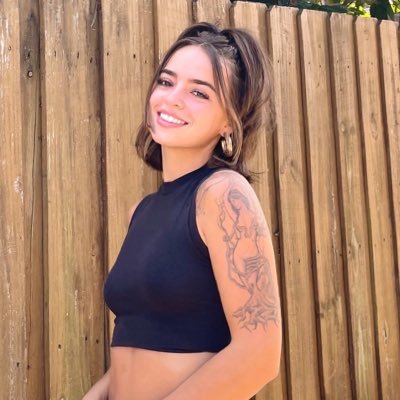 sidneyjnoel's profile picture. 🌞 UTampa 22’