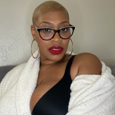 Just a Dominican chunky chic talking her sexual shit. Subscribe to my podcast on YouTube Unrobing Podcast.