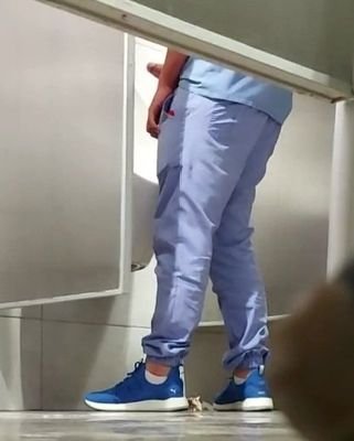 Adalber258915's profile picture. Felizmente