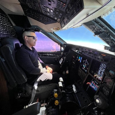 Early Ex-Google , technologist, and pilot. Now dabbling in airplanes, investing, and technology.