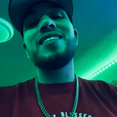 Sixfigues13's profile picture. 