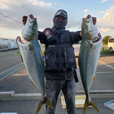 Kurosuke224's profile picture. 趣味➡釣り、アウトドア、ツーリング
関西圏で海釣りしてます。

💡武庫川一文字、岸和田一文字、とっとパーク、和歌山北紀中紀

💡ノマセ釣り、ショアジギング、オフショアジギング、イカメタル

💡目標のブリGET出来たので次はメーターオーバー

💡無言フォロー失礼します。
適当にフォロー下さい！フォロバします！