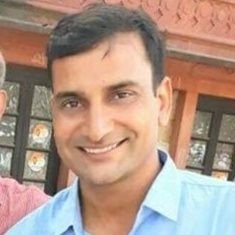 पूर्व अध्यक्ष, शोध छात्रसंघ, राजस्थान विश्वविद्यालय। पूर्व अतिरिक्त प्रदेश महामंत्री, रेसला।
व्याख्याता राजनीति विज्ञान।