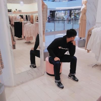 FazrialNugraha's profile picture. 