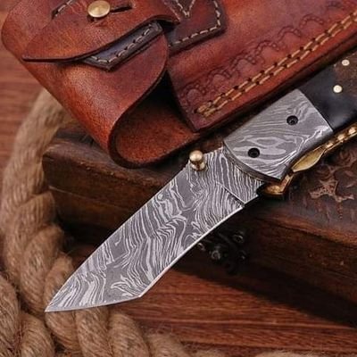 Damascus knives