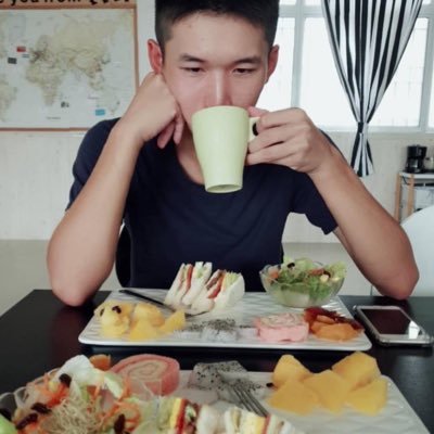 liuyu199862's profile picture. 生有熱烈，藏與俗常    175/60   ♊️    隨性 直接