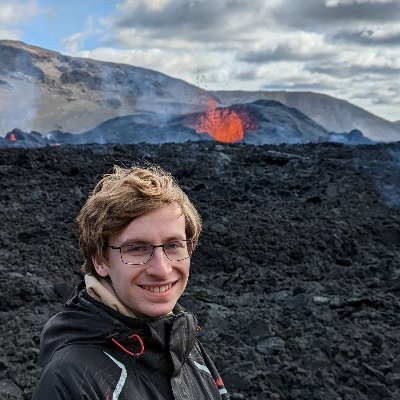 PhD student at @UniCamerino and INGV-OV. Ischia, petrology, eruptive dynamics, magmatic reservoirs.
Previously at @UCAuvergne and @tohoku_univ
Born 370 ppm