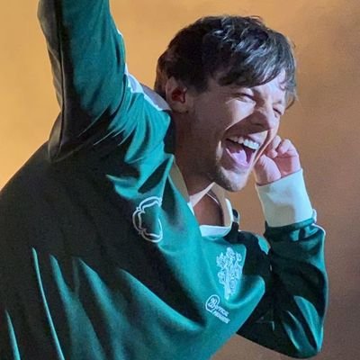 sono nuova seguitemi pls voglio nuovi amici
She/her 👧
scorpio ♏
i love music🎵
dca🎗️
baby mum 🤱
love broken girl💔
