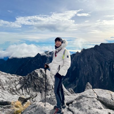 syukriibrahim_'s profile picture. Mostly rant about LRT delay, network sucks, and Man United.