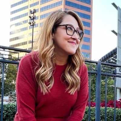 Exec. Editor @Collider | Past: @PopCulture @IWMF @TheHudsucker | @BallState Alum | CCA, Tomatometer-Approved, @OfficialTCA, @ifscritics @SPJ_tweets | she/her