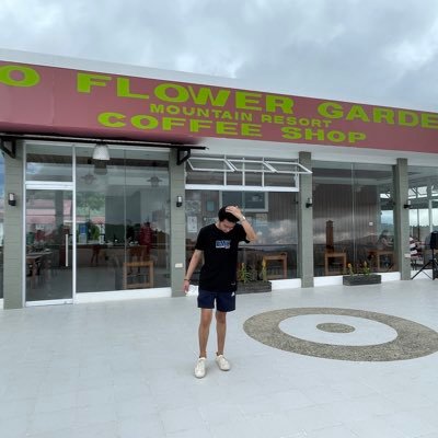 RosalesJay_'s profile picture. refuse to lose