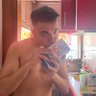 sauljv04's profile picture. Ayer nos mata el tiempo, hoy nos mata la distancia