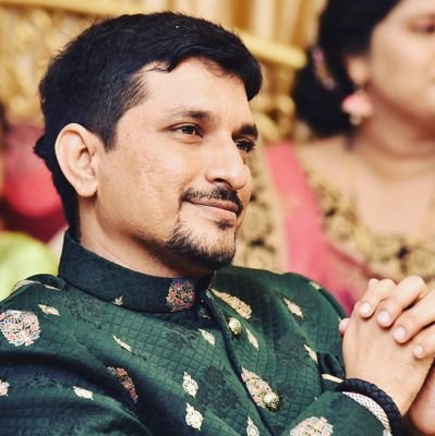 परिस्थिति परिवर्तनशील है। अत: दु:ख में धैर्य रखें..और सुख में सावधान रहें। - श्री हरि ।।