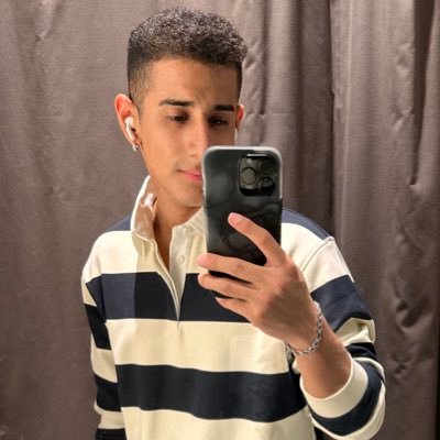 AvellanAlex's profile picture. 