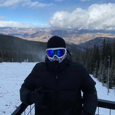 AsisEgie's profile picture. Just a guy who likes to build stuff 🏙