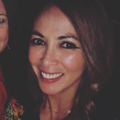 runnerdcel's profile picture. An ordinary runner tweeting about life, runs, hikes, motherhood, or anything in between.