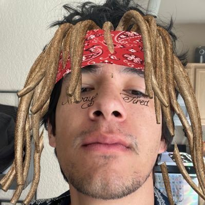 love Smoking good weed and travels a lot, father to the most Amazing kid💯, Gamer and 420 stoner