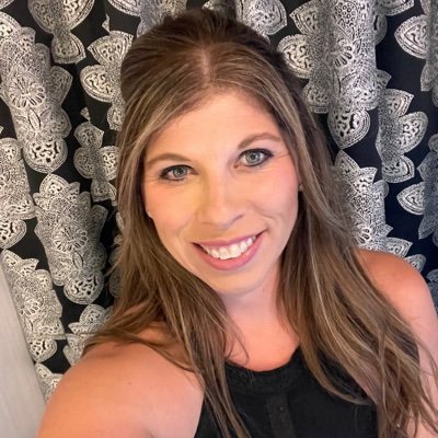 MelissaParvisFC's profile picture. Co-founder/President @Freshcleanthrds, Mama to Frankie, ❤️ @matthewparvis