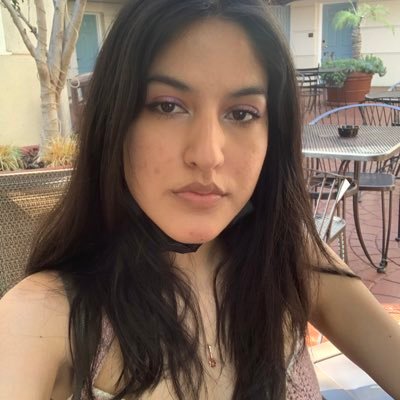 cashewnutbibi's profile picture. mwah