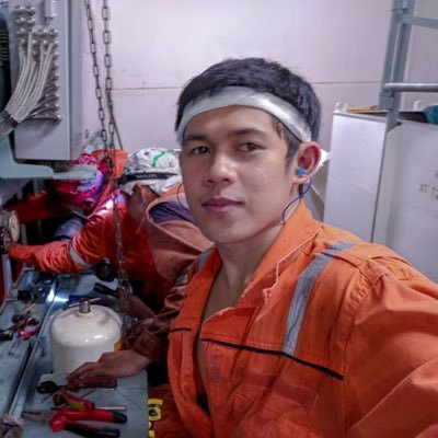 the boy who cried dog 🐕. marine engineer ⛴🔧