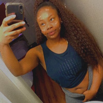 Dnomaidworld1's profile picture. Educated Milf / Artist.