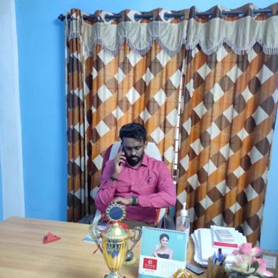 SarathK28817108's profile picture. തനിച്ചായവൻ

ബിസ്സിനെസ്സ് മാൻ

ബ്രാഞ്ച് മാനേജർ

sad, റൊമാൻസ്, love, എല്ലാം. താല്പര്യം ഉള്ളവർക്കു വരാം

റൈഡിങ് ഇഷ്ടം
ഷോപ്പിംഗ്,
ഫുഡ്