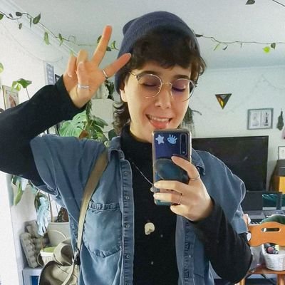𝘴𝘩𝘦/𝘵𝘩𝘦𝘺◦queer-polyam◦I am the earth mother and you are all flops