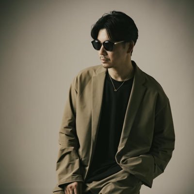 シンガー、R&B/Soul、Sugar Shack Family、ボーカルトレーナー、作詞/作曲/トラックメイク/アレンジ/プロデュース 楽曲制作、ボーカルレッスンのご依頼はコチラのDMまで