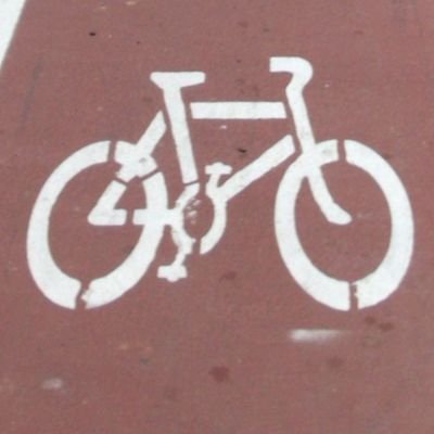 Málaga no tendrá una movilidad sostenible mientras los ciclistas tengan que jugarse la vida a diario. Mándame tus fotos-denuncia