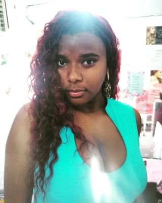 Miya_157's profile picture. Entregue-se ao que é. Deixe de lado o que era. Tenha fé no que será. 🦩✨