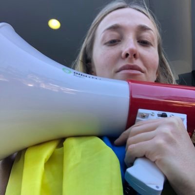 IraS535's profile picture. I make digital products awesome and #standwithukraine