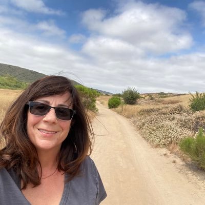 Photographer 📸 Crafty Little Bitch 🎨 Wifey 💁🏻♀️ Mom of boys🚶🏻♂️Promoted Grandma 2008 🥰 Dog Mom to Bailey+Bonnie+Finn 🦮 SD Padres 🤎 #420 #flyhighant