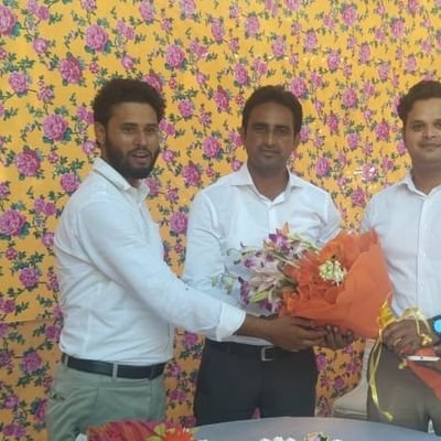 gulfamsaifi122's profile picture. 