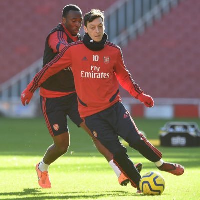 D6tNqDi99dmLQfm's profile picture. めちゃくちゃアーセナル好きです。そしてサッカー大好きです!！