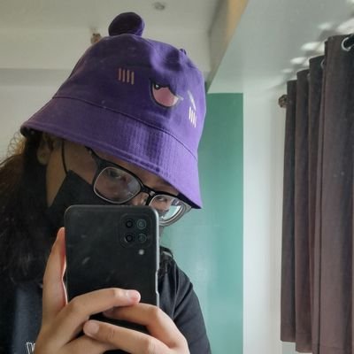 One day, I'll be genuinely happy! 🙂 personal account | 🇯🇵: @_revelink | 🇰🇷: @jisoorene