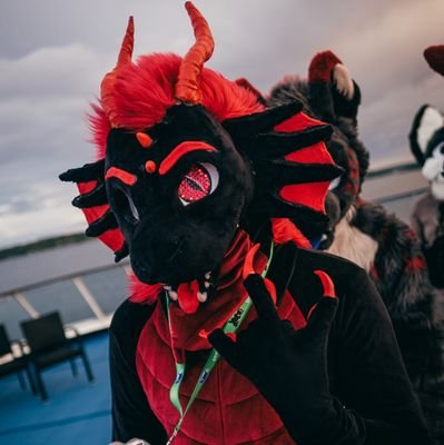 🇫🇮🏳️🌈Furry, Gay, party derg and taken @NepiSnowa . TekkenSaga, fighting game enjoyer and passionate gamer.
Born in 1998, 18+ AD:(Ask on Dm)
ps4 and pc.