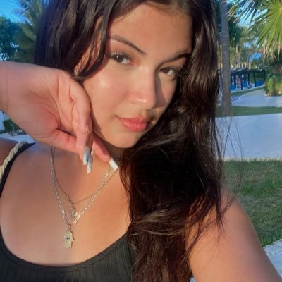 ariannag04's profile picture. ♋️