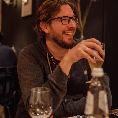 macOS & iOS Developer @DeepLcom. Photo-, Music- and Gaming-Addicted.