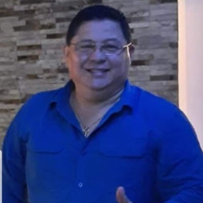 Abogado, amante del análisis, dirigente de fútbol, idealista apasionado por mi patria