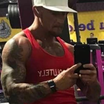 I’m a personal trainer,physique competitor and part-time model